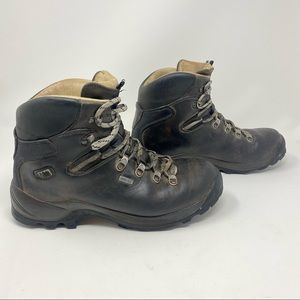 REI branded hiking/work boots goretex vibram size 8.5